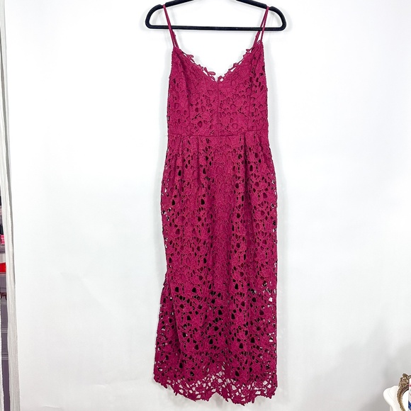ASTR the Label Maroon Lace Sleeveless Midi Dress - Picture 2 of 6